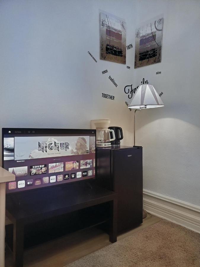 Booking-Eddy- Single Room With Self Check-In Hull Εξωτερικό φωτογραφία